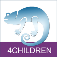 Ein blaues Chamäleon-Symbol über einem lila Balken mit dem Text "4CHILDREN".