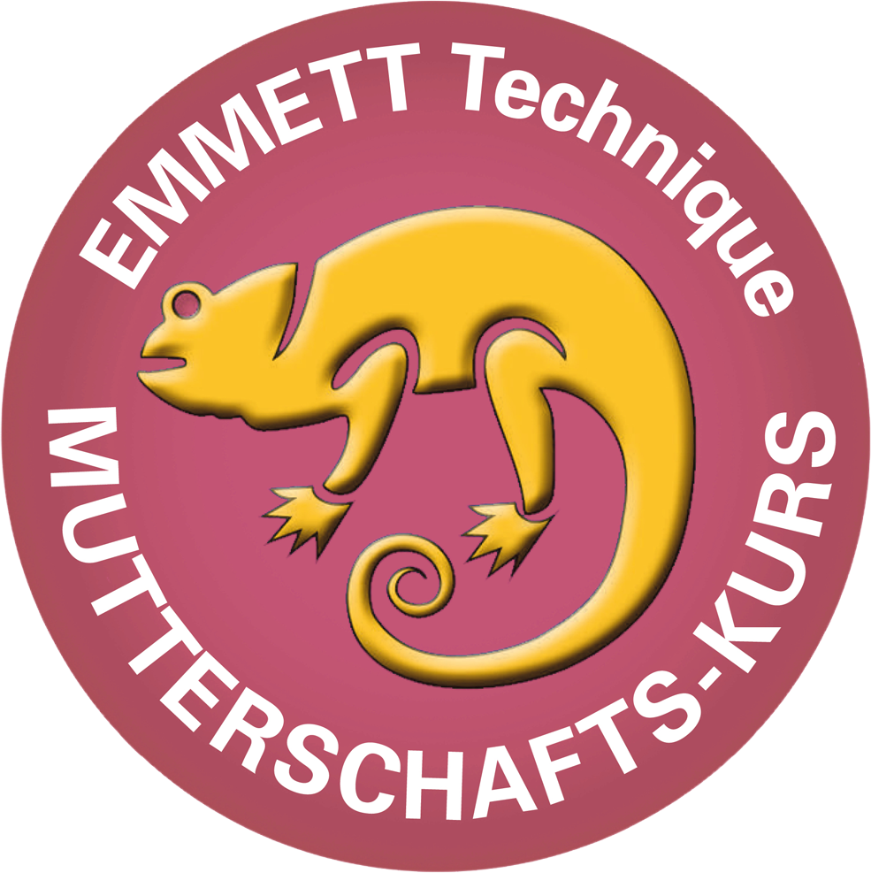 . Ein rundes Logo mit Text: "EMMETT Technique Mutterschafts-Kurs" und einer gelben Eidechse auf rotem Hintergrund.